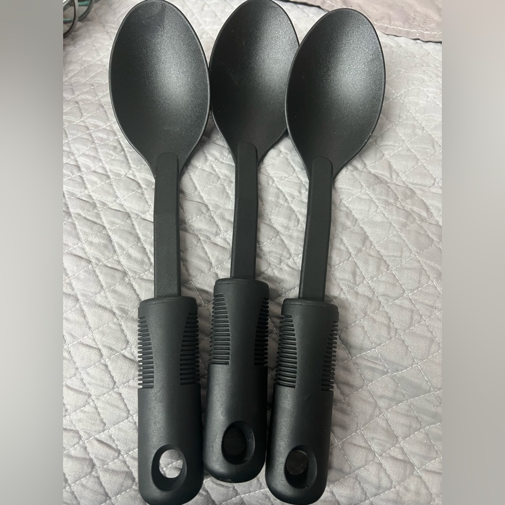 🥰4/$25 - Set of Three Black Cooking Spoons